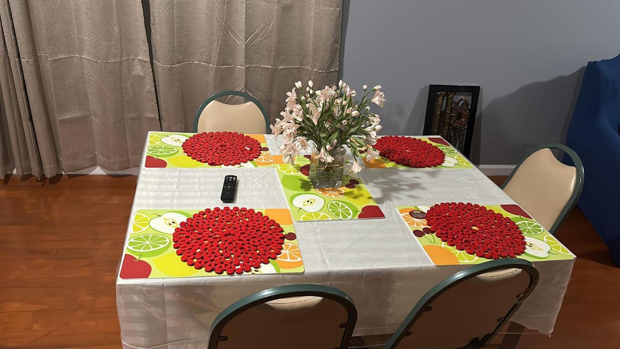 Divine Guest House Room D. 6Mins Near Ewr Newark Airport, 4Mins To Penn Station / Prudential מראה חיצוני תמונה